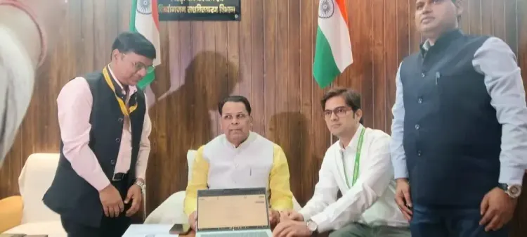 UP minister Narendra Kashyap joins Census 2027 self-enumeration drive