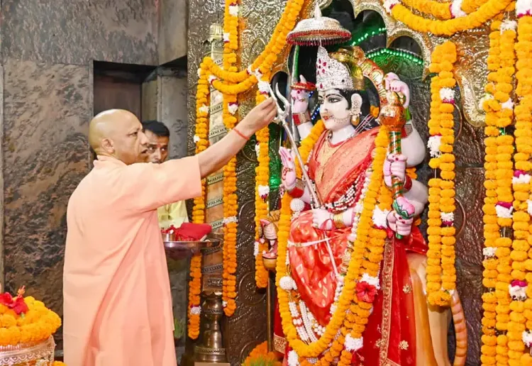 यूपी में नवरात्र सप्तमी से नवमी तक 26 मंदिरों में दुर्गा सप्तशती पाठ और देवी गीत, 78 कलाकार देंगे प्रस्तुति