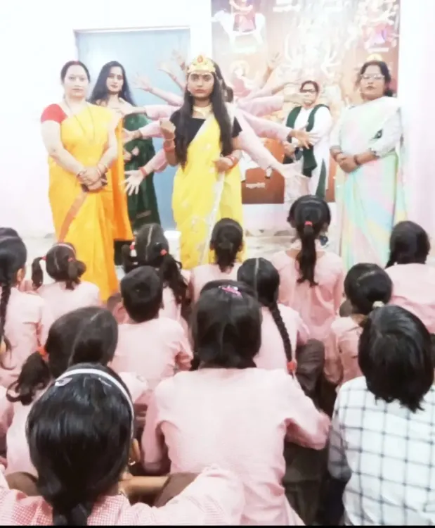 उत्तर प्रदेश में विद्यालयों में नवदुर्गा की महिमा, 2.33 लाख बच्चों ने बनाए शक्ति के प्रतीक