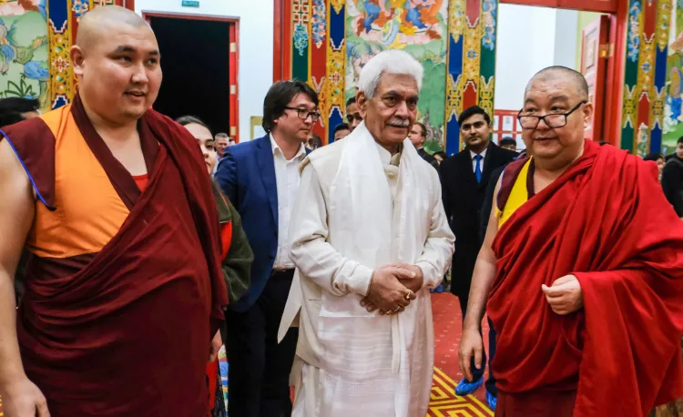 क्या उपराज्यपाल मनोज सिन्हा ने रूस से भारत लौटकर भगवान बुद्ध के अवशेष लाए?