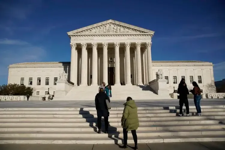 Supreme Court Considers the Future of Birthright Citizenship in America