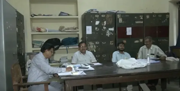 उत्तर प्रदेश MLC चुनाव 2026: 11 सीटों पर मतदान जारी, सैफई में रामगोपाल यादव ने डाला वोट
