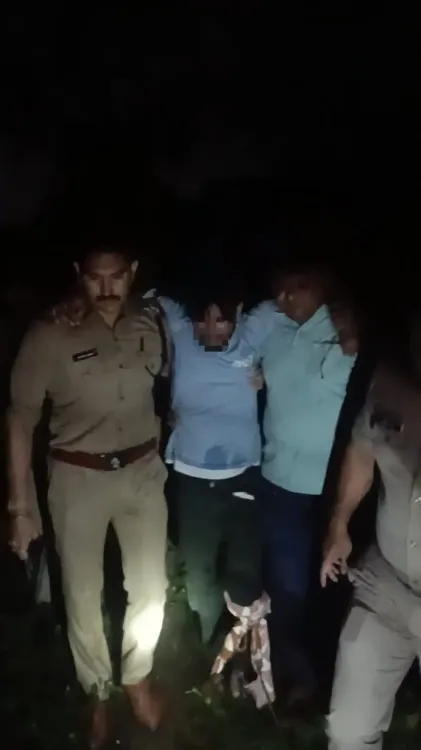 देहरादून मुठभेड़: बसंत विहार में पुलिस ने चैन स्नैचर आकाश को गोली मारकर दबोचा, तमंचा-स्कूटी बरामद