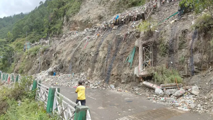 क्या उत्तरकाशी का कचरा तांबाखानी सुरंग मार्ग पर डंप हो रहा है?