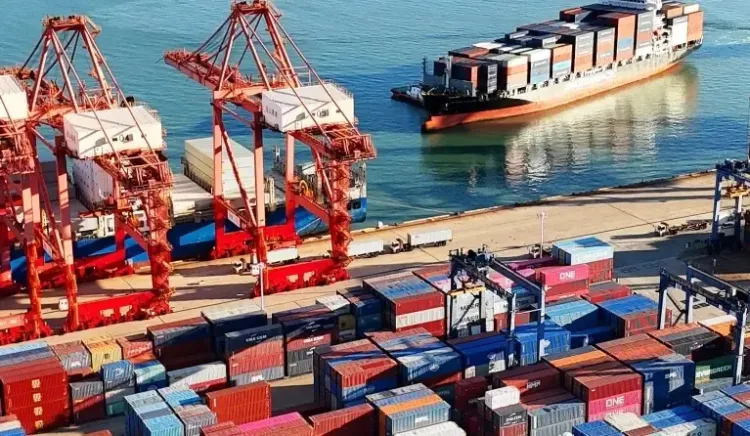 चीन का विदेशी व्यापार 2026: तीन तिमाहियों में 18.8% उछाल, 39.94 खरब युआन का रिकॉर्ड