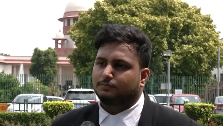 'वंदे मातरम' विवाद: सोनिया-राहुल गांधी के खिलाफ शिकायत दर्ज, वकील शुभ शर्मा बोले — 'राष्ट्रगीत का अपमान बर्दाश्त नहीं'