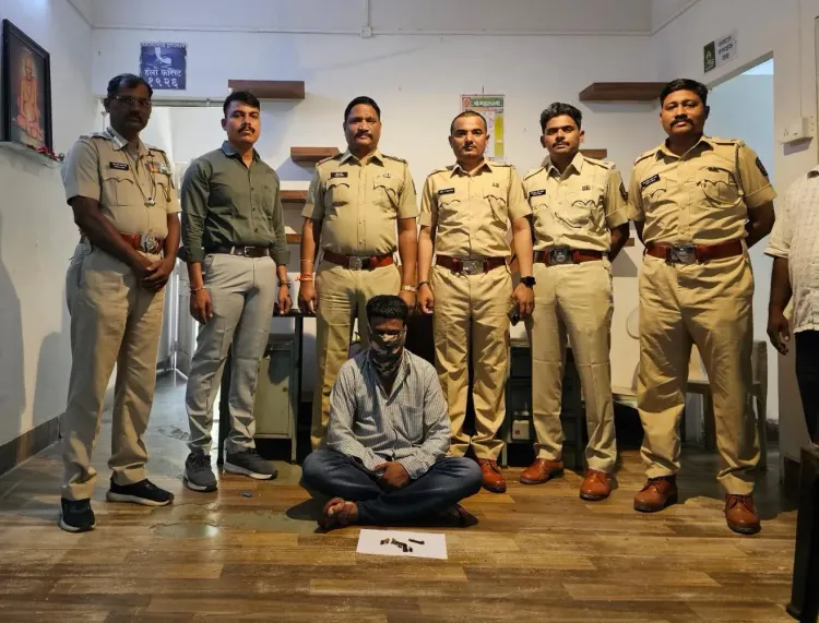 पुणे में वन्यजीव तस्करी पर वन विभाग का शिकंजा, 'हत्था जोड़ी' के साथ तस्कर मल्हार लोखंडे गिरफ्तार