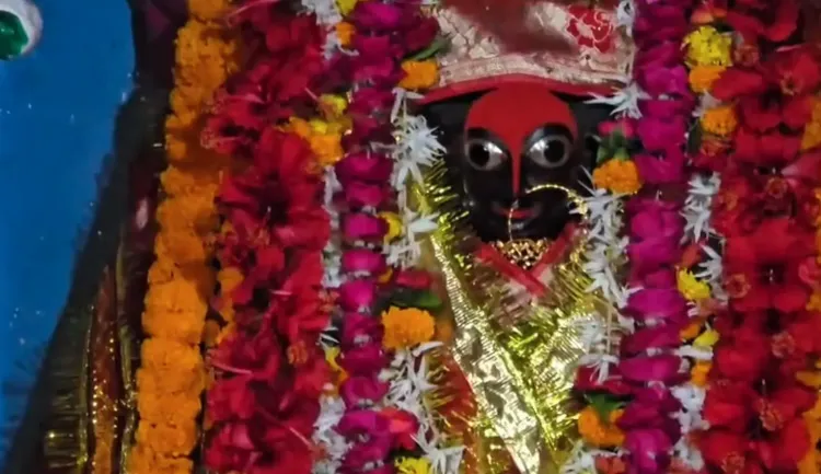 क्या वाराणसी में महानवमी पर मां सिद्धिदात्री के दर्शन के लिए श्रद्धालु उमड़े?