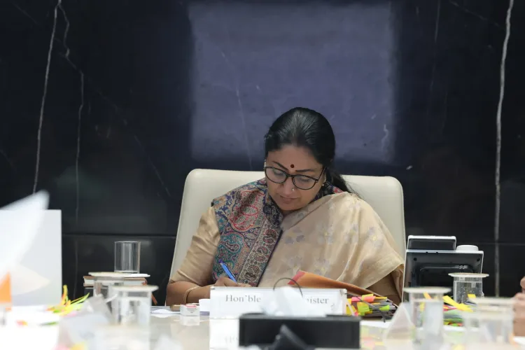 Is 'Veerangna Jhalkari Bai Koli' a Testament to the Bravery of the Freedom Struggle?