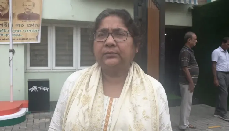 पश्चिम बंगाल: TMC सांसद डोला सेन का आरोप — स्ट्रांग रूम खोलकर लाइट जलाकर कुछ किया जा रहा था, चुनाव आयोग पर कानूनी कार्रवाई की चेतावनी