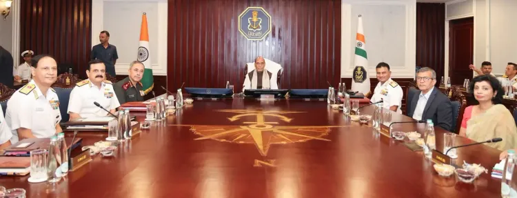 राजनाथ सिंह: भारतीय नौसेना 'विकसित भारत 2047' का रणनीतिक आधार स्तंभ, कमांडर्स कांफ्रेंस में बड़ा संदेश