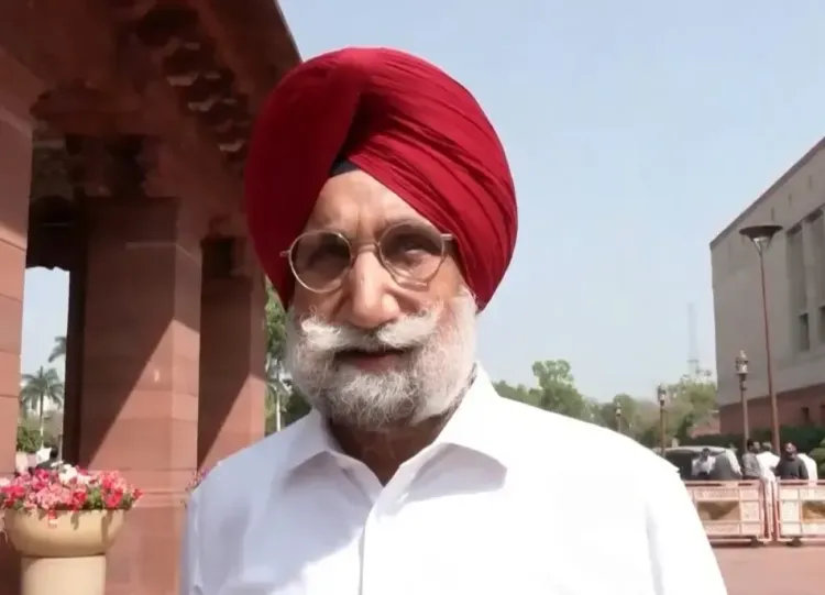 विपक्ष ने सरकार पर जनता को गुमराह करने के गंभीर आरोप लगाए