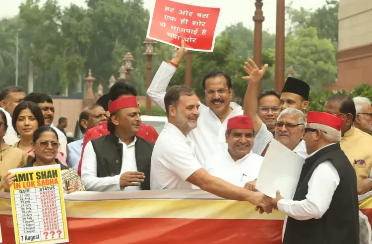 FCRA विधेयक पर विपक्ष का हमला: डिंपल यादव बोलीं — NGO और संगठनों को बनाया जा रहा निशाना