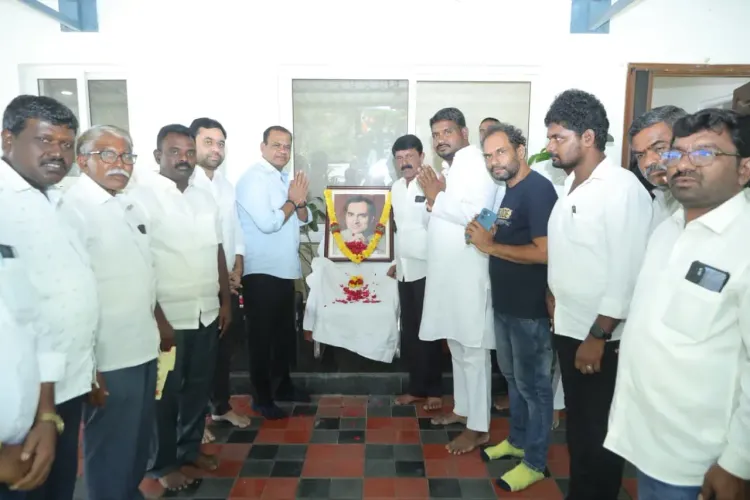 Rajiv Gandhi death anniversary: Telangana leaders hail IT, telecom legacy