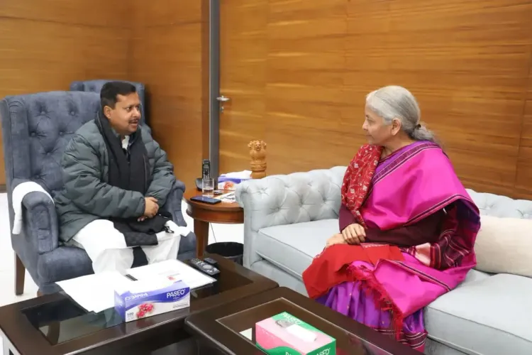 क्या वित्त मंत्री निर्मला सीतारमण ने नितिन नबीन से मुलाकात कर नई जिम्मेदारियों के लिए शुभकामनाएं दी?