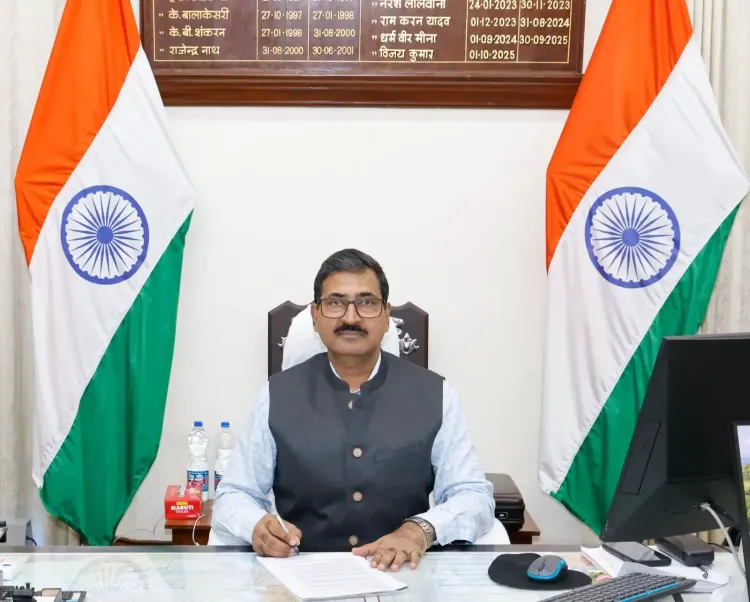 क्या विवेक कुमार गुप्ता ने मध्य रेलवे के महाप्रबंधक का अतिरिक्त कार्यभार संभाला?