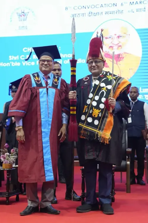 भारत की ताकत: विविधता में एकता; उपराष्ट्रपति ने नगालैंड विश्वविद्यालय दीक्षांत में युवाओं से नशामुक्त जीवन का आह्वान किया