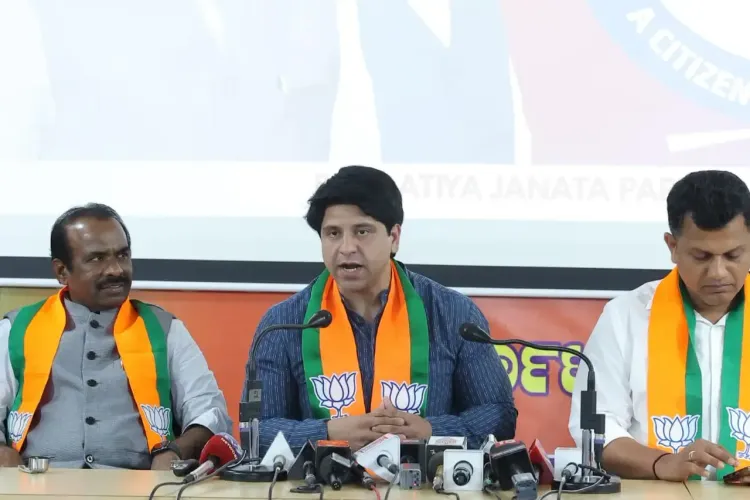 Is Rahul Gandhi Exhibiting Indira Gandhi's Emergency Mentality?