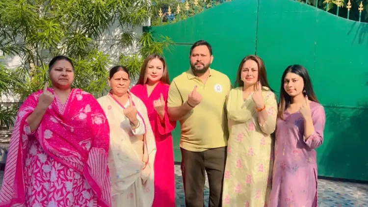 क्या लालू परिवार का वोट डालने का आग्रह बिहार में बदलाव ला सकेगा?