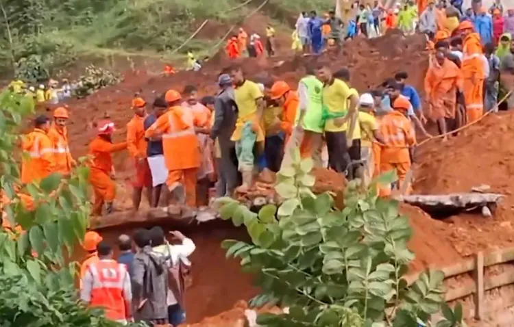 वायनाड भूस्खलन: 4 प्रवासी श्रमिकों की मौत, CM सतीशन करेंगे मीनाक्षी ब्रिज का दौरा