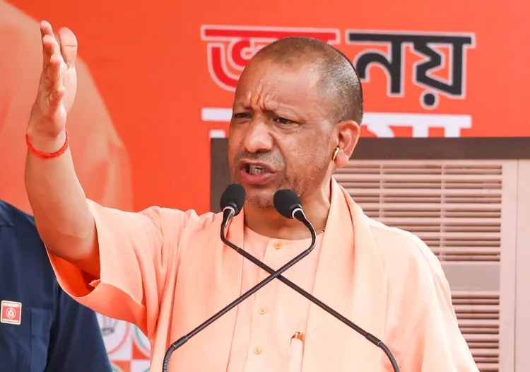 पश्चिम बंगाल में सीएम योगी का चुनावी दौरा: कूच बिहार और जलपाईगुड़ी में होगी रैली