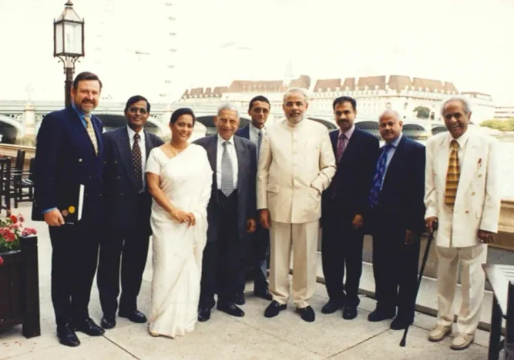 Did Narendra Modi Thank the UK Diaspora During His Visit as Gujarat CM?