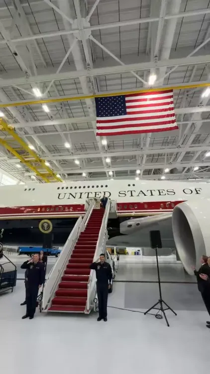 White House Unveils New Air Force One Aircraft