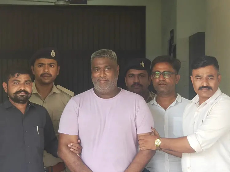 Ahmedabad man held for posing as IPS officer at Kalupur Railway Station