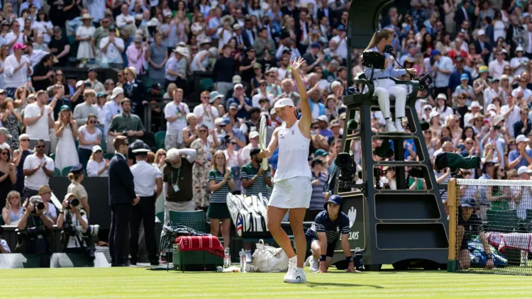 Wimbledon 2026: Swiatek survives Townsend scare, advances to second round