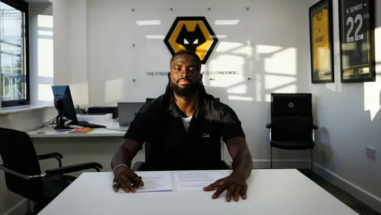 Did Wolves Secure Attacker Tolu Arolodare on a Four-Year Deal?