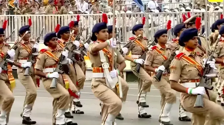 How Did Women Lead the Unity Parade While PM Modi Celebrated Rashtriya Ekta Diwas in Gujarat?
