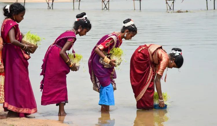 Do working women in rural Bengal earn more than urban counterparts?