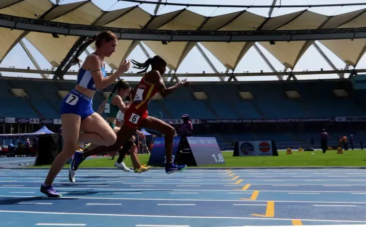 How Did Colombia’s Angie Nicoll, 16, Fearlessly Set a World Record on Her Debut?