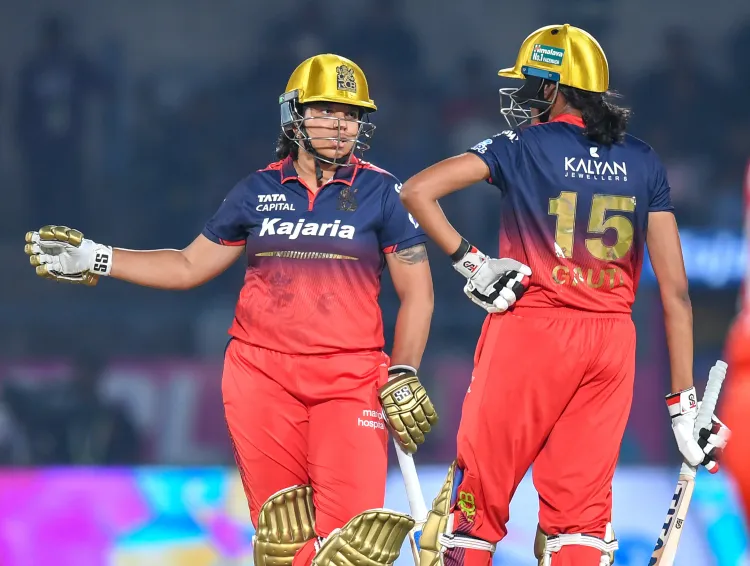 क्या आरसीबी ने लगातार पांचवीं जीत के साथ प्लेऑफ में जगह बनाई?