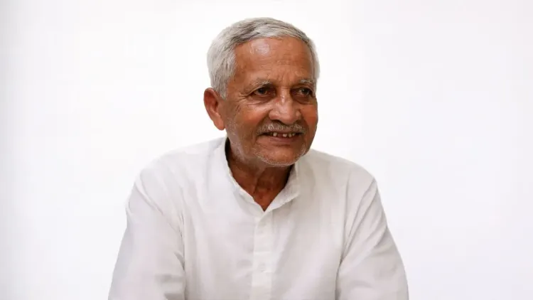 अदम गोंडवी की 77वीं जयंती: गजलों में गूंजता था गरीबों का दर्द, सत्ता को ललकारती थी कलम