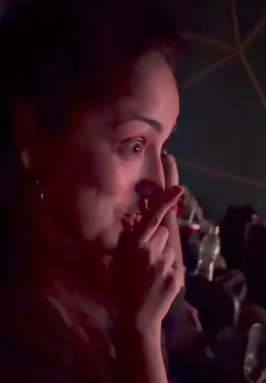 Yami Gautam Enjoys ‘Dhurandhar 2’ Incognito Amidst a Full House