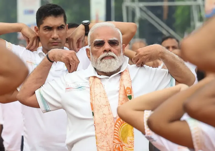 12वें अंतरराष्ट्रीय योग दिवस पर PM मोदी बोले — 'योग आत्मविश्वास और सकारात्मक जीवन की प्रेरणा दे रहा है'