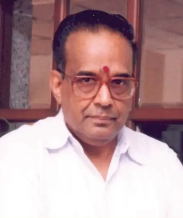 How Will Your Films Always Be a Learning Ground for Aspiring Filmmakers, Asks Vishal in Tribute to AVM Saravanan?