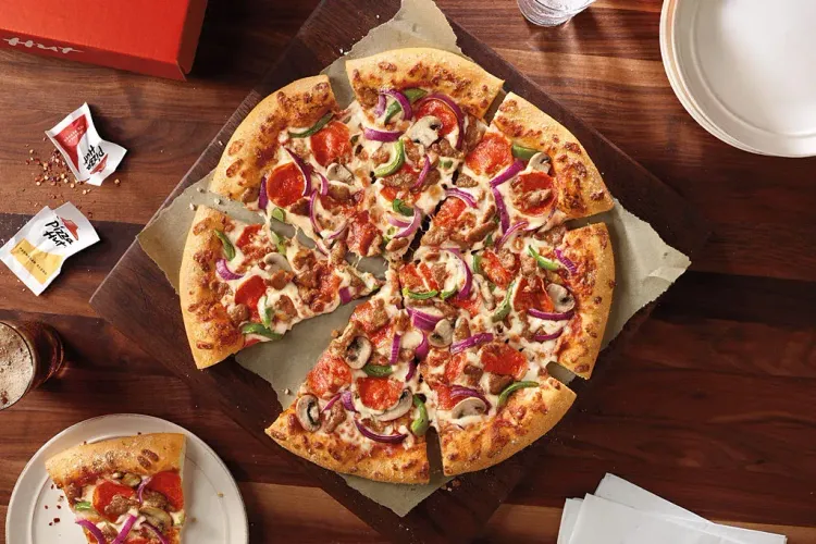 Yum! Brands sells Pizza Hut for $2.7 billion in two-way split
