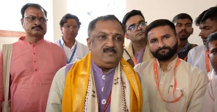 युवा धर्म संसद उज्जैन: 'संवाद से ही युवाओं को धर्म से जोड़ा जा सकता है' — प्रो. वरखेड़ी