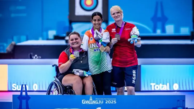 How Did Yuvraj and Laxman Celebrate Para-Archer Sheetal Devi's Triple Medal Success?