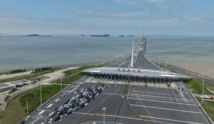 क्या चूहाई राजमार्ग बंदरगाह से यात्रियों की संख्या में इजाफा हुआ है?