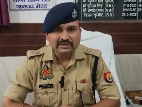 मेरठ: केसरगंज मस्जिद निर्माण विवाद में दो पक्ष आमने-सामने, इमाम हिरासत में; पुलिस ने दर्ज कीं दोनों तहरीरें