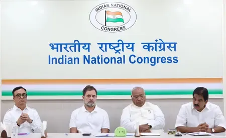 ‘Meet first, then come to Delhi’: Congress high command instructs Siddaramaiah and Shivakumar