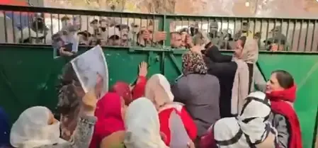 Did Mehbooba Mufti Accuse Police of Preventing Women's Protest in J&K's Srinagar?