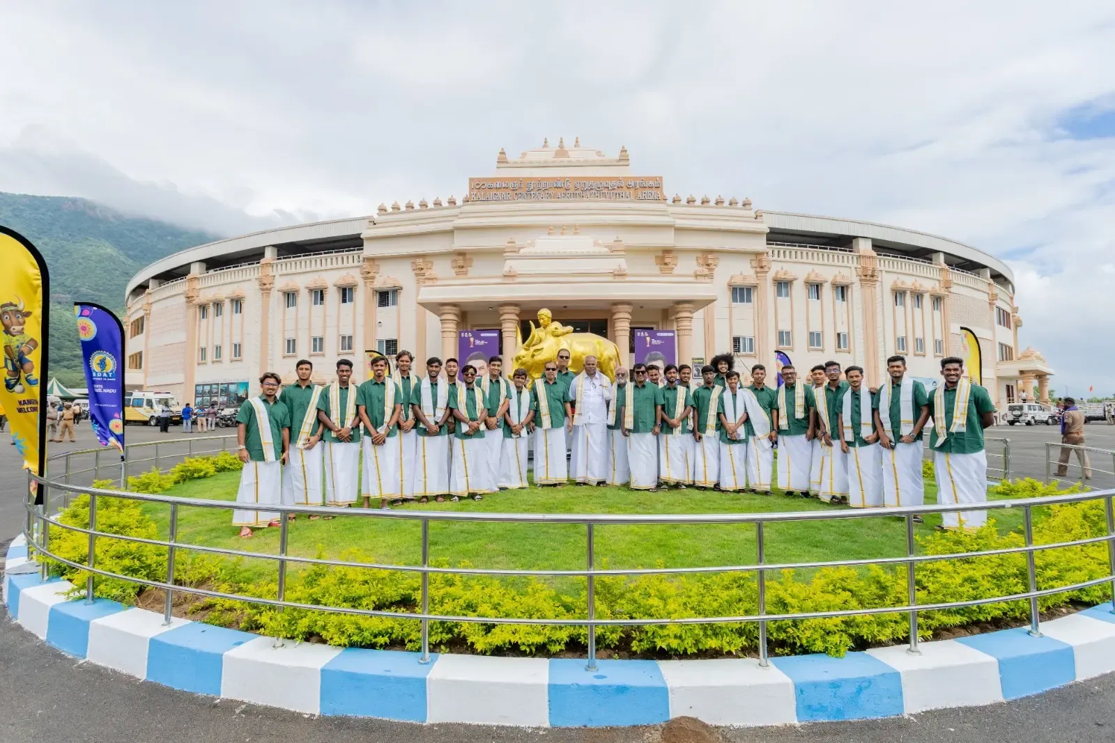 How are International Teams Engaging with Tamil Nadu’s Iconic Jallikattu Tradition during the Men’s Junior WC?
