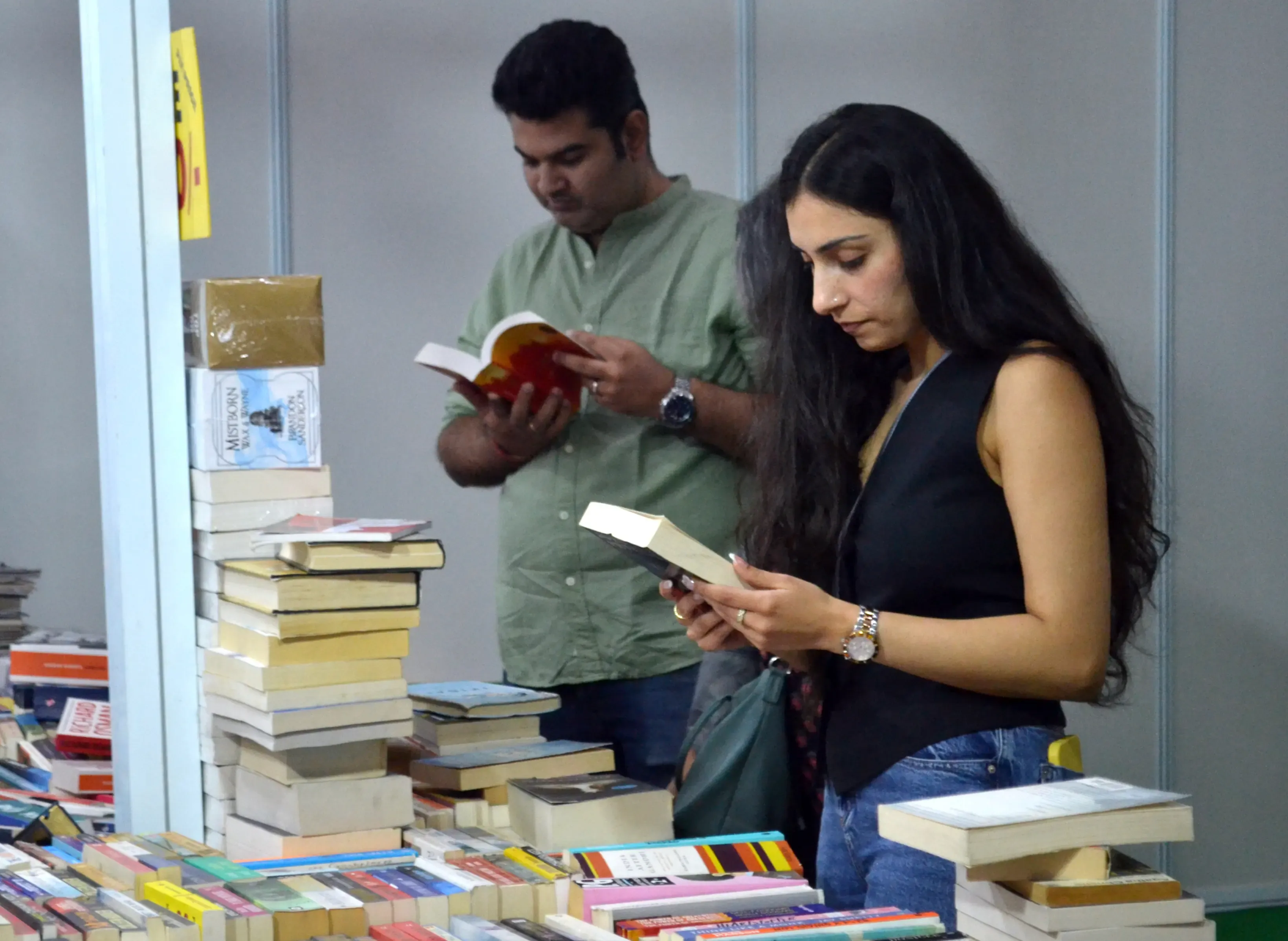 Engaging in Mentally Challenging Leisure Activities Linked to Enhanced Brain Health: Research Findings