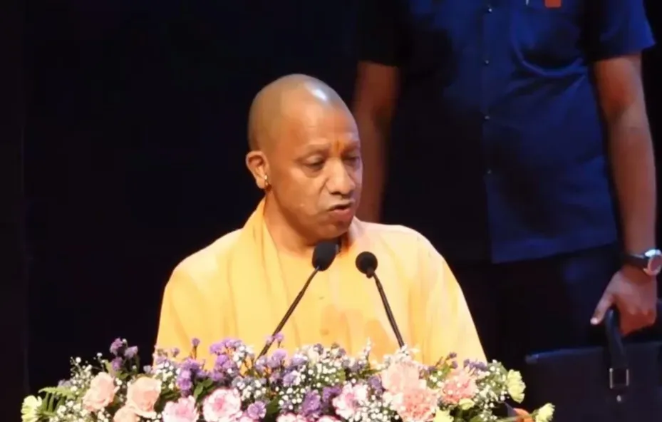 यूपी बोर्ड मेरिट में 138 छात्राएं आगे, सीएम योगी बोले — बेटों को बेटियों से सीखना चाहिए