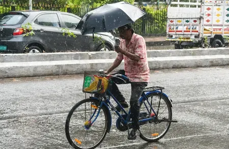 Will the Met Office's Rain Prediction Impact Festivities in Kolkata?