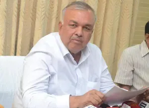 Karnataka Minister Accuses Railway Minister of Misleading on Metro Fare Hike